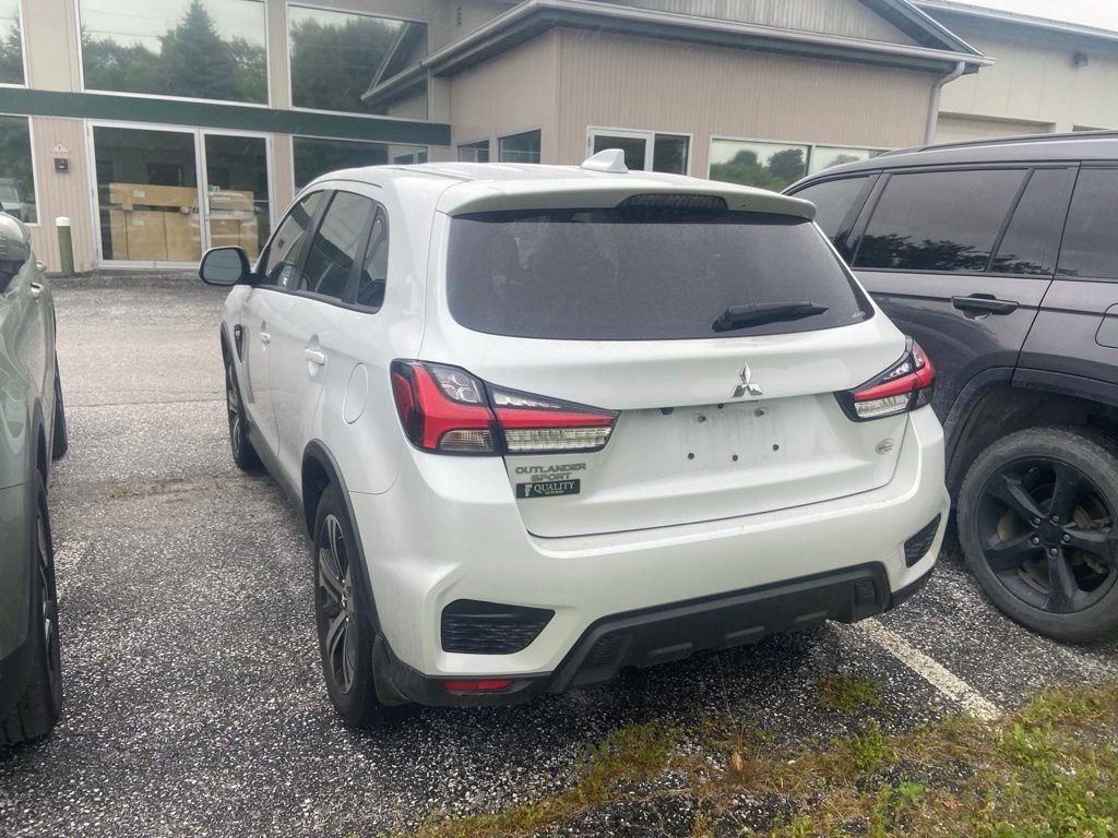 Used 2023 White Mitsubishi 2.0 ES image 4