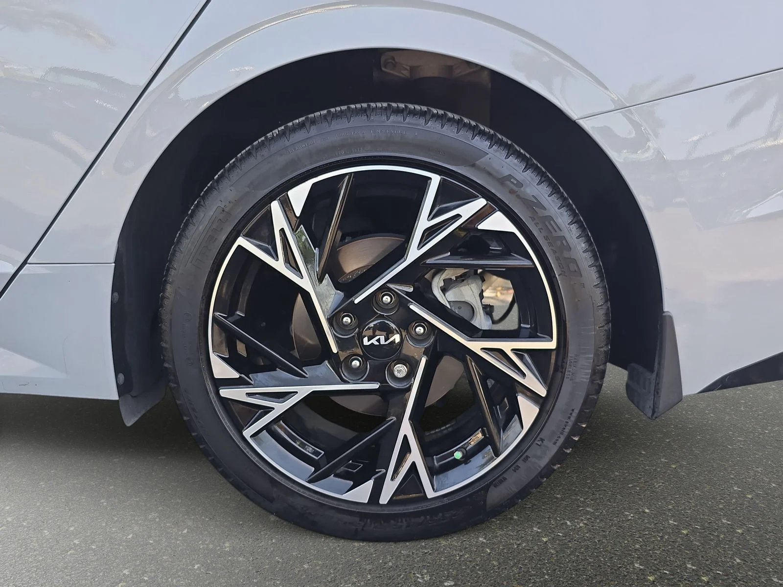 Used 2025 Gray Kia GT-Line image 14