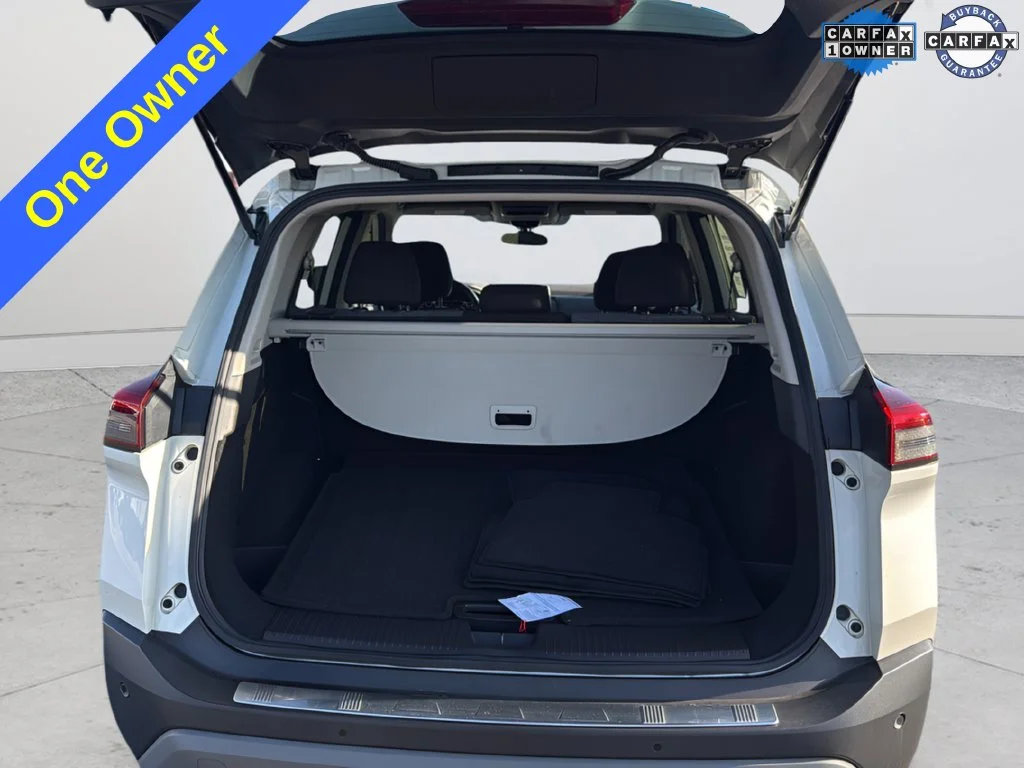 Used 2023 White Nissan SV image 23