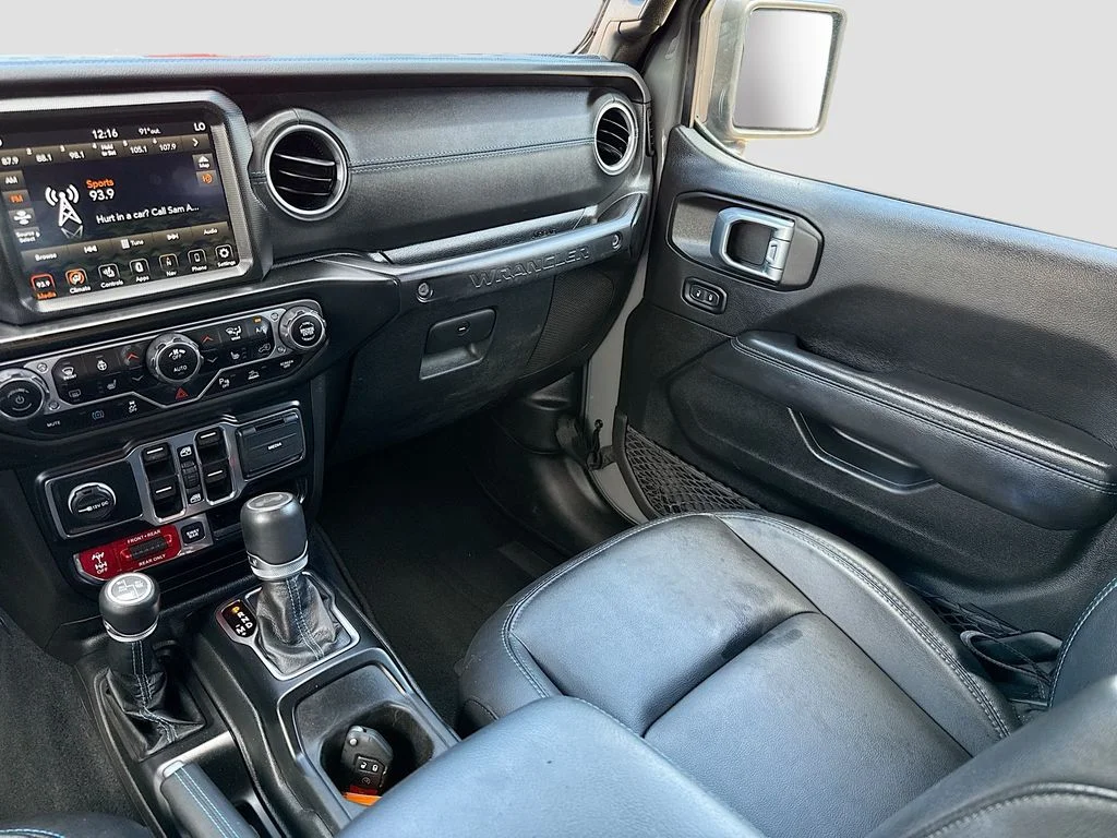 Used 2022 Sting-Gray Clearcoat Jeep Unlimited Rubicon image 25