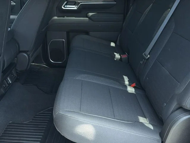 Used 2025 White Chevrolet LT image 20