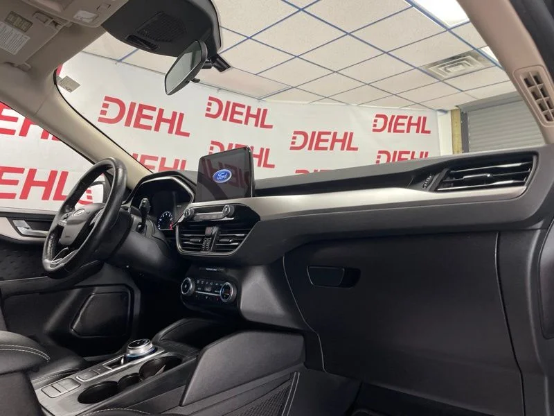 Used 2020 Black Ford SEL image 14