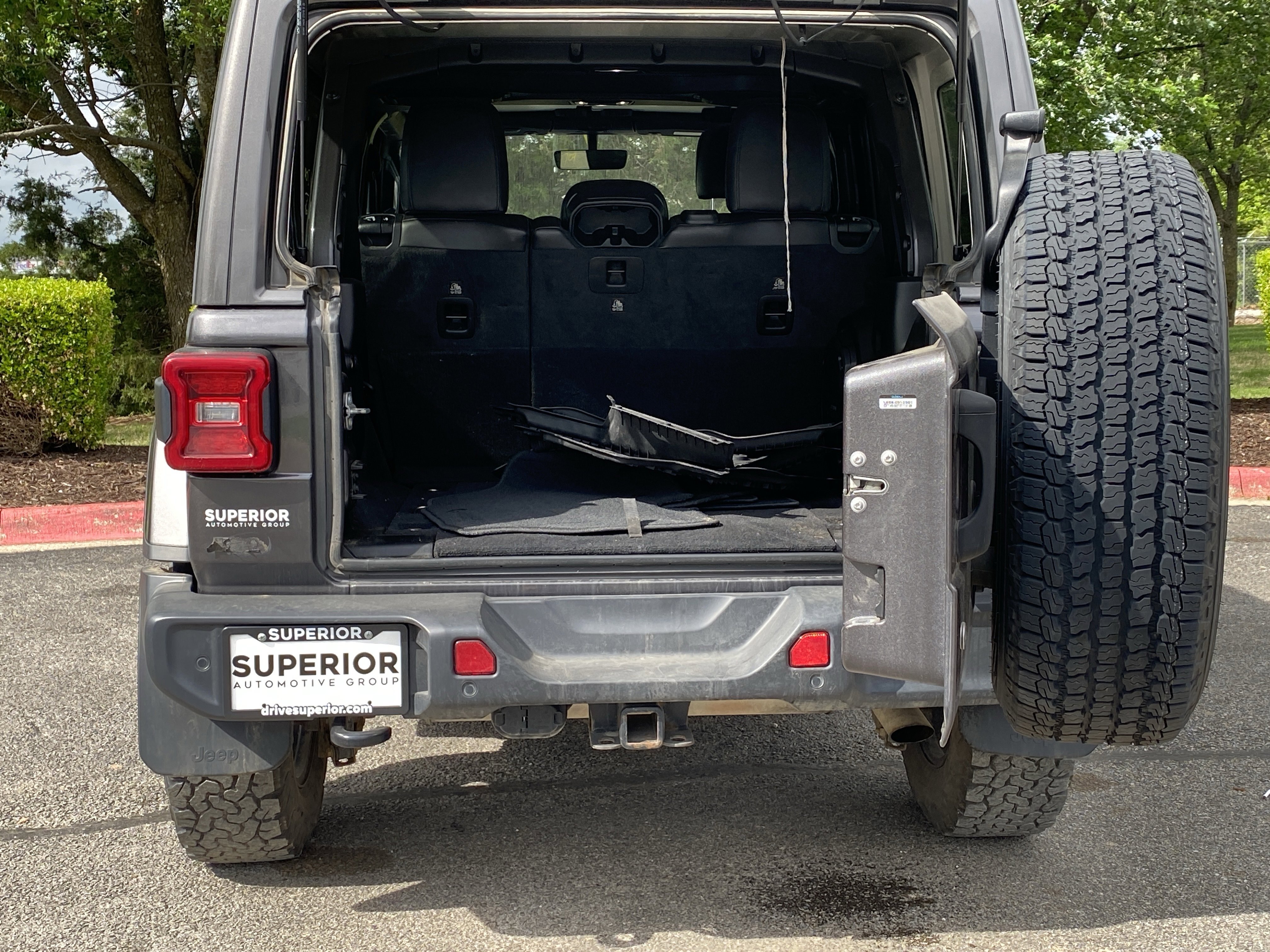 2020 Jeep Wrangler Unlimited Sahara - Photo 6