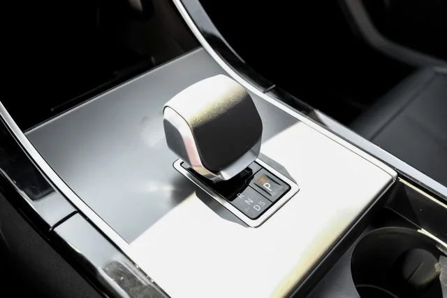 New 2026 Black Land Rover S image 31