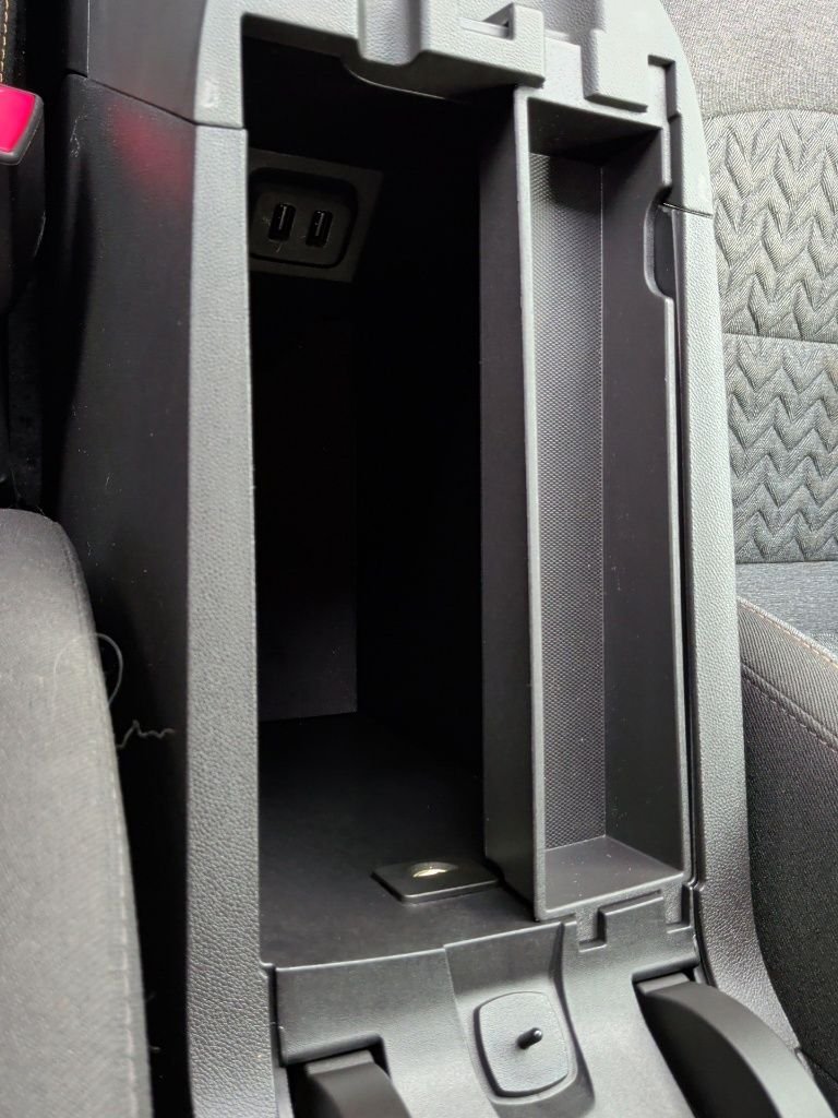 Used 2022 Black Chevrolet LT image 32