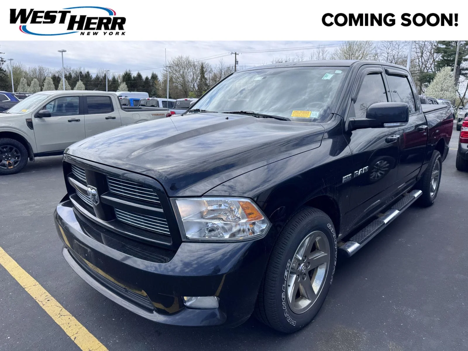 2010 RAM 1500 Sport 4x4 Crew Cab's photo