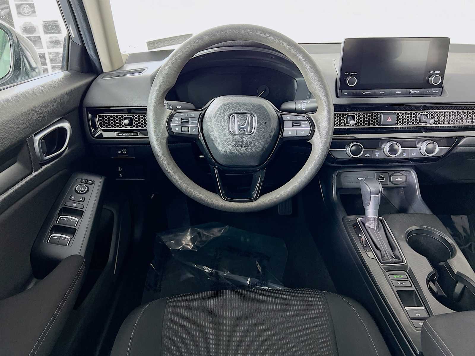 Used 2024 Lunar Silver Metallic Honda LX image 21