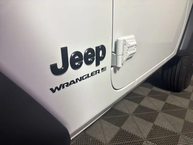 New 2026 Bright White Clear-Coat Exterior Paint Jeep Sport image 12