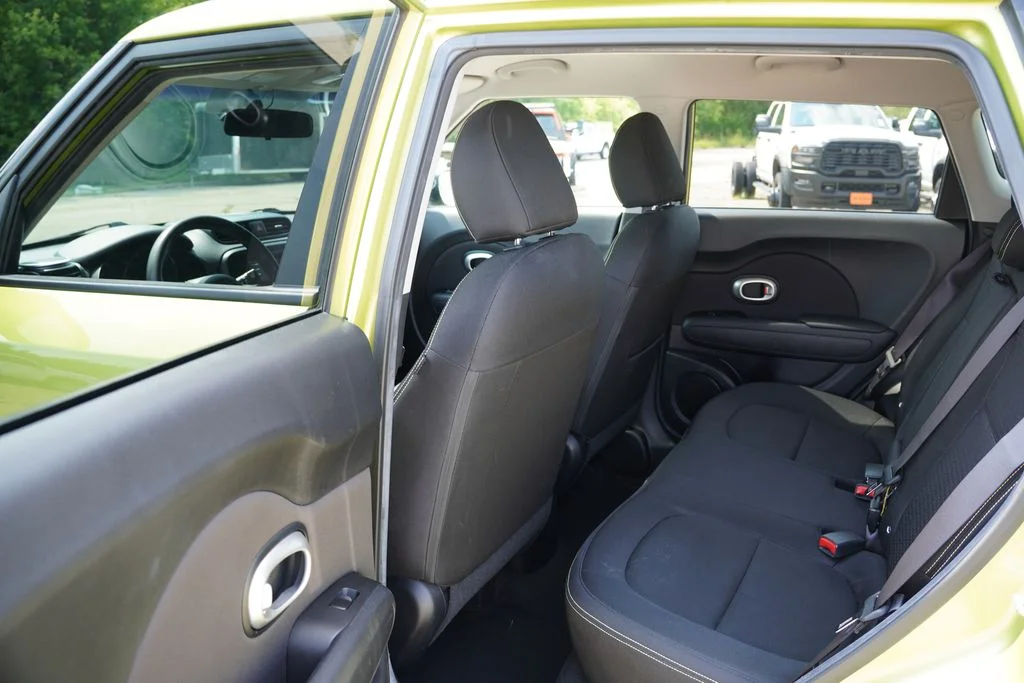 Used 2015 Alien II Kia Plus image 16