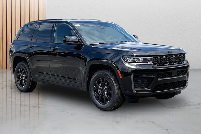 2026 Jeep Grand Cherokee Altitude