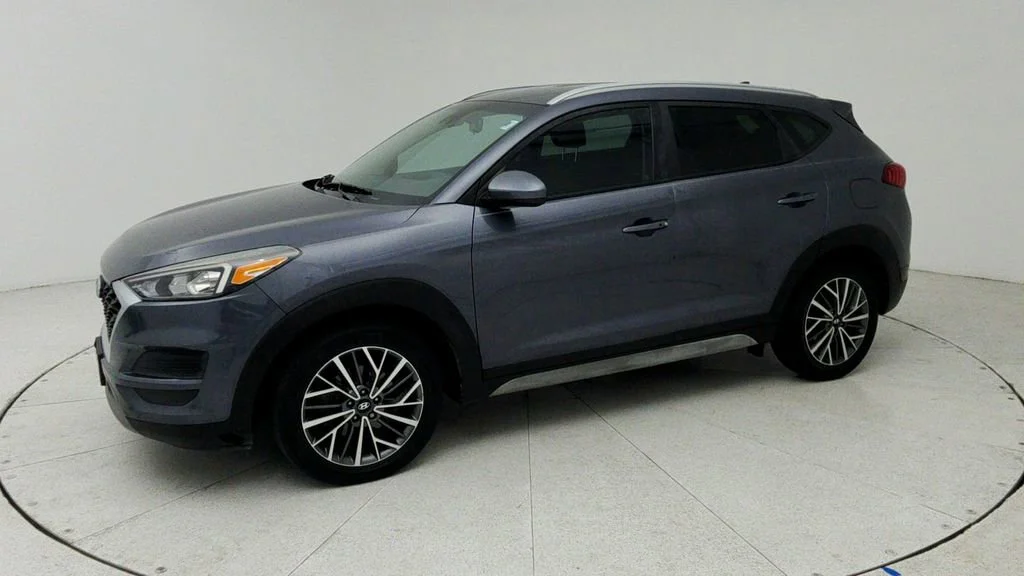 Used 2019 Gray Hyundai SEL image 4