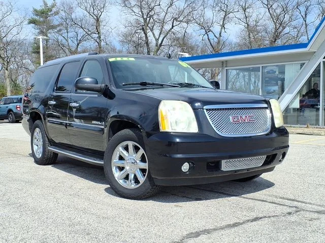 Used 2008 Black GMC Denali image 2