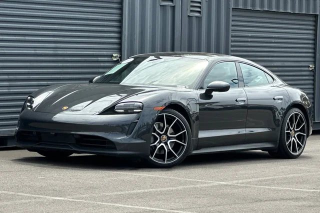 2023 Porsche Taycan 