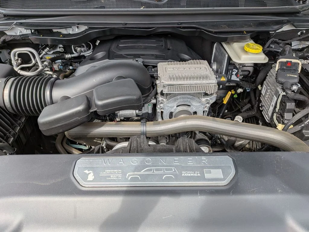 Used 2022 White Jeep Series III image 35