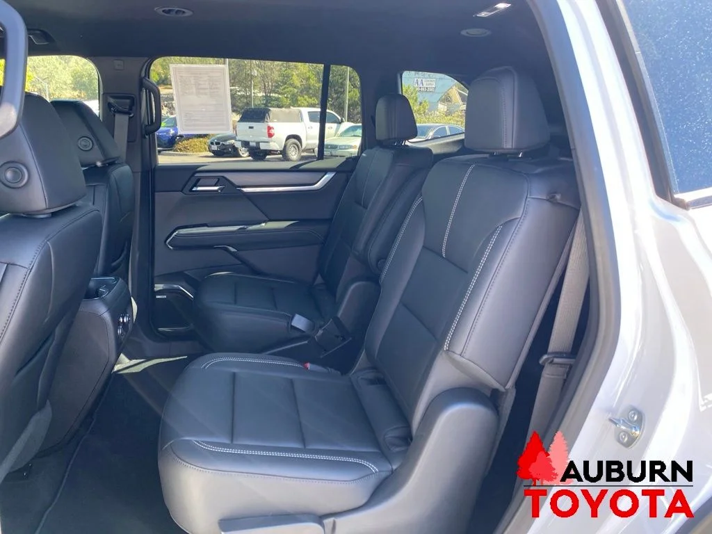 Used 2026 Summit White GMC Elevation image 29