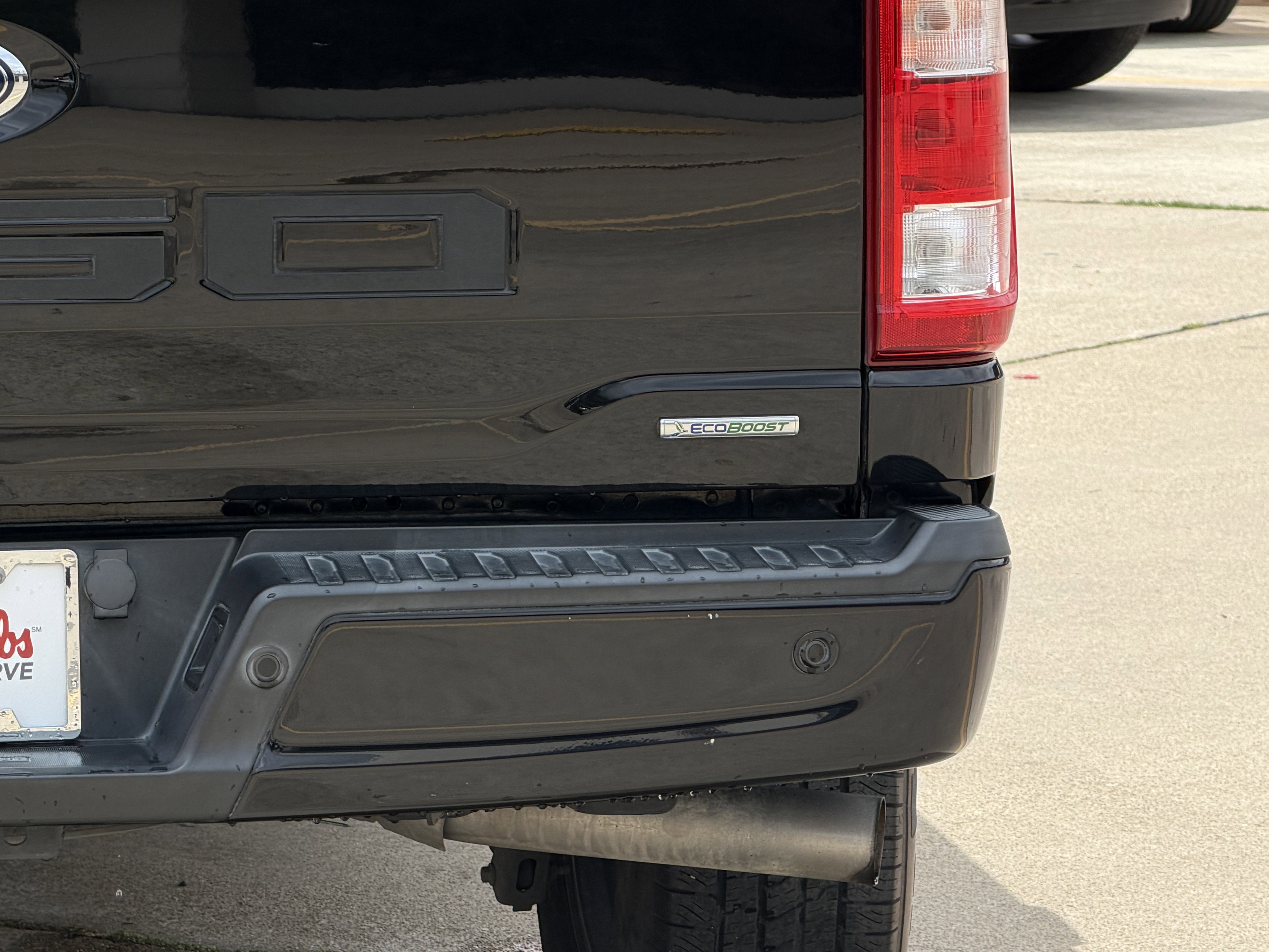 Used 2022 Agate Black Metallic Ford XL image 9