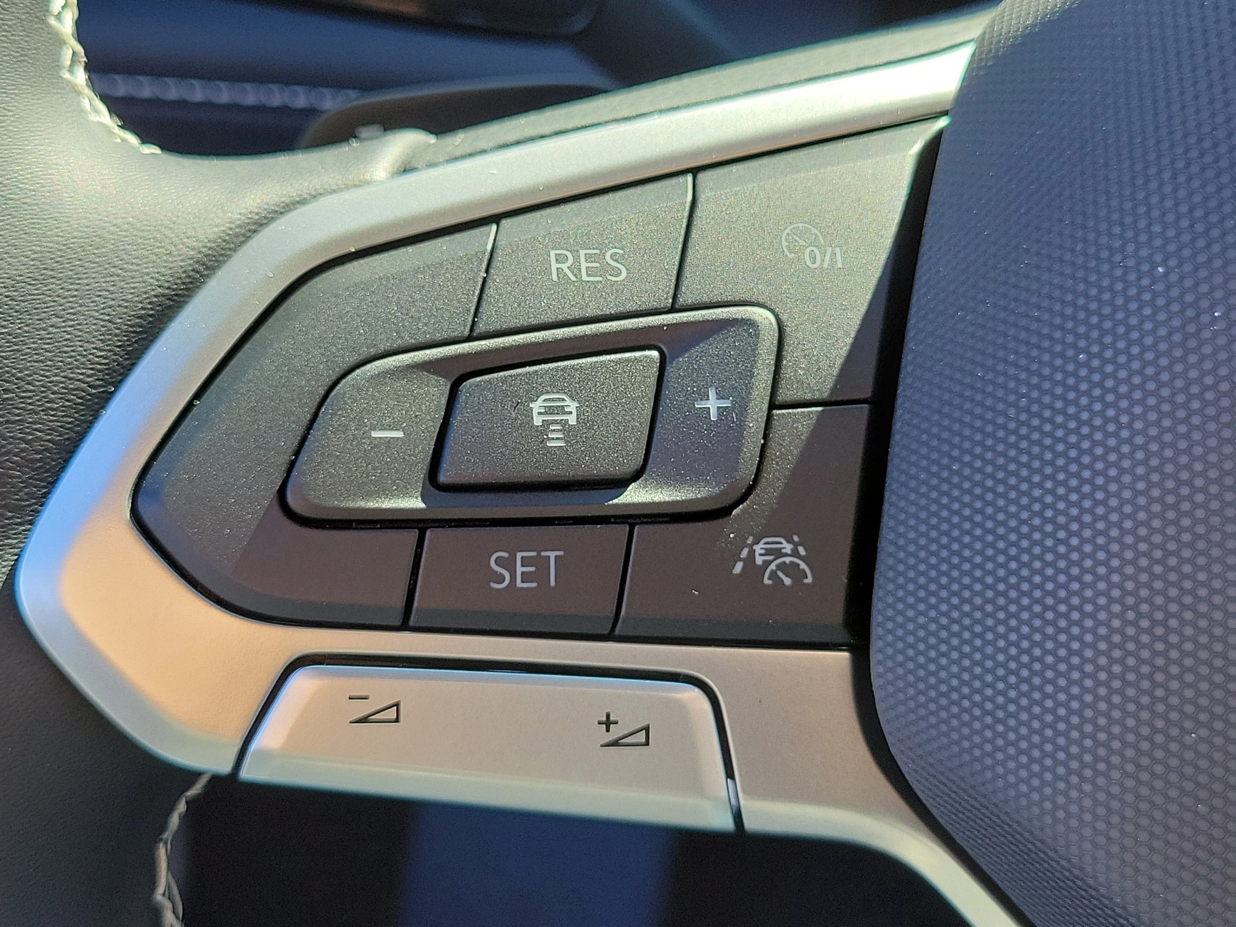 New 2026 Black Volkswagen SE w/Technology image 24