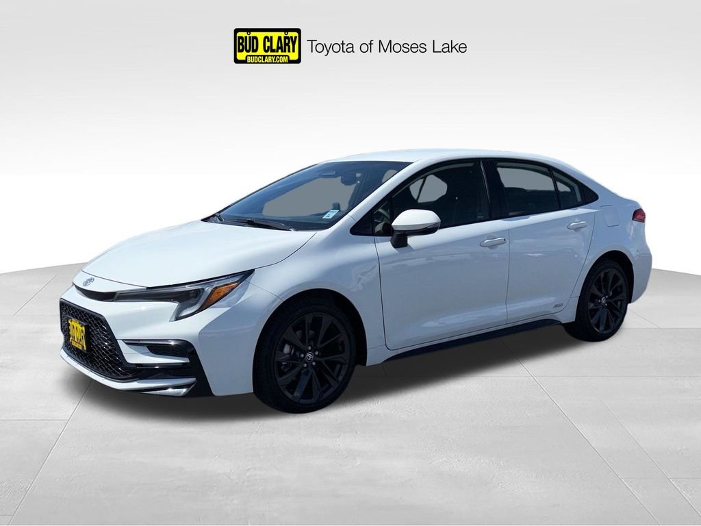 2026 Toyota Corolla SE Hybrid CVT AWD's photo