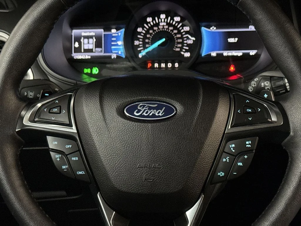 Used 2023 Blue Metallic Ford SEL image 23