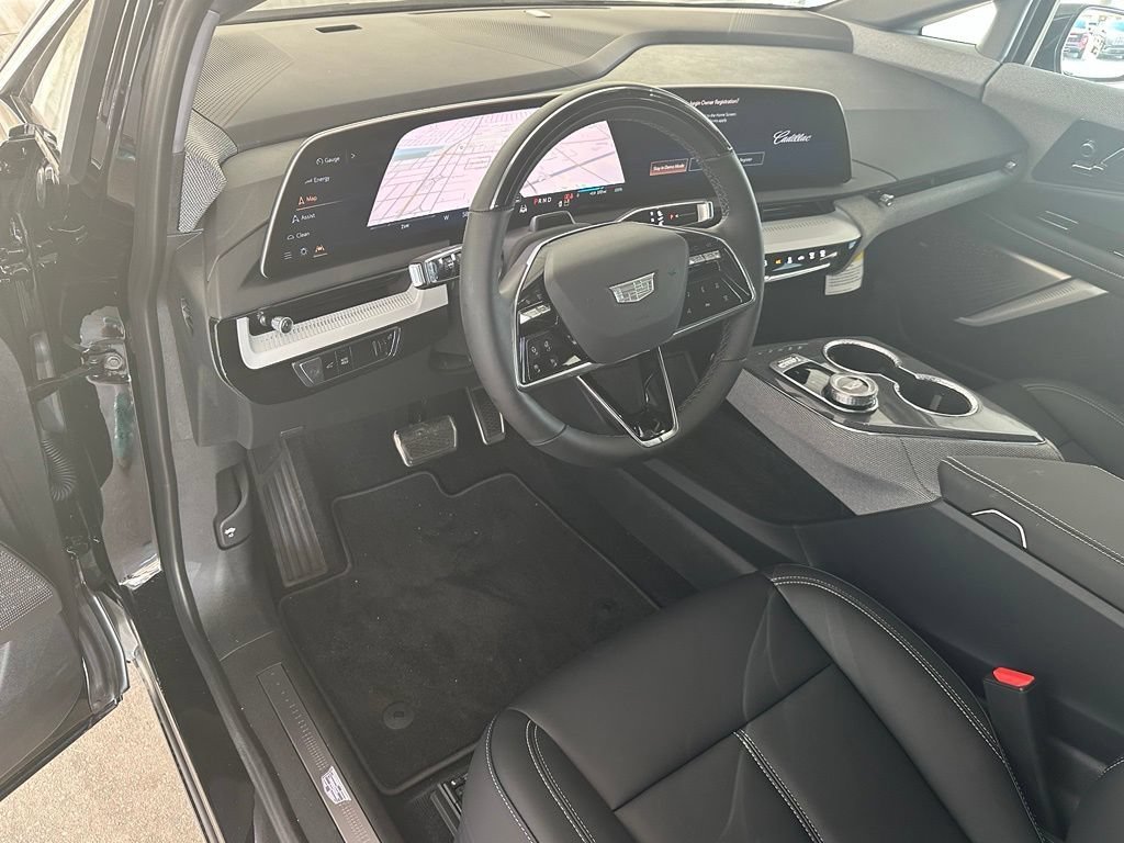 2026 Cadillac OPTIQ Luxury - Photo 10
