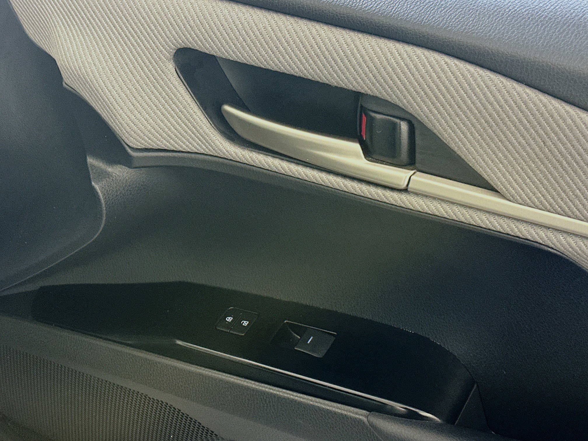 Used 2025 Heavy Metal Toyota SE image 29