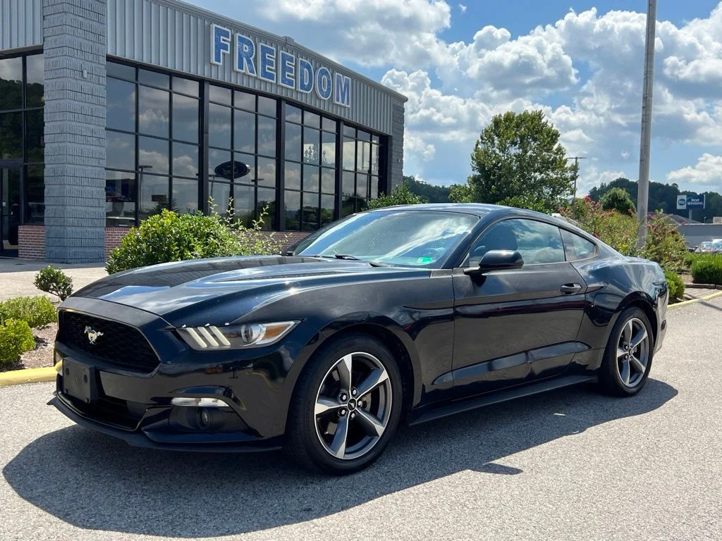 Used 2016 Black Ford V6 image 1