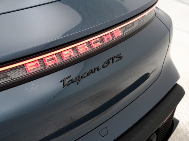 2025 Porsche Taycan GTS - Photo 33