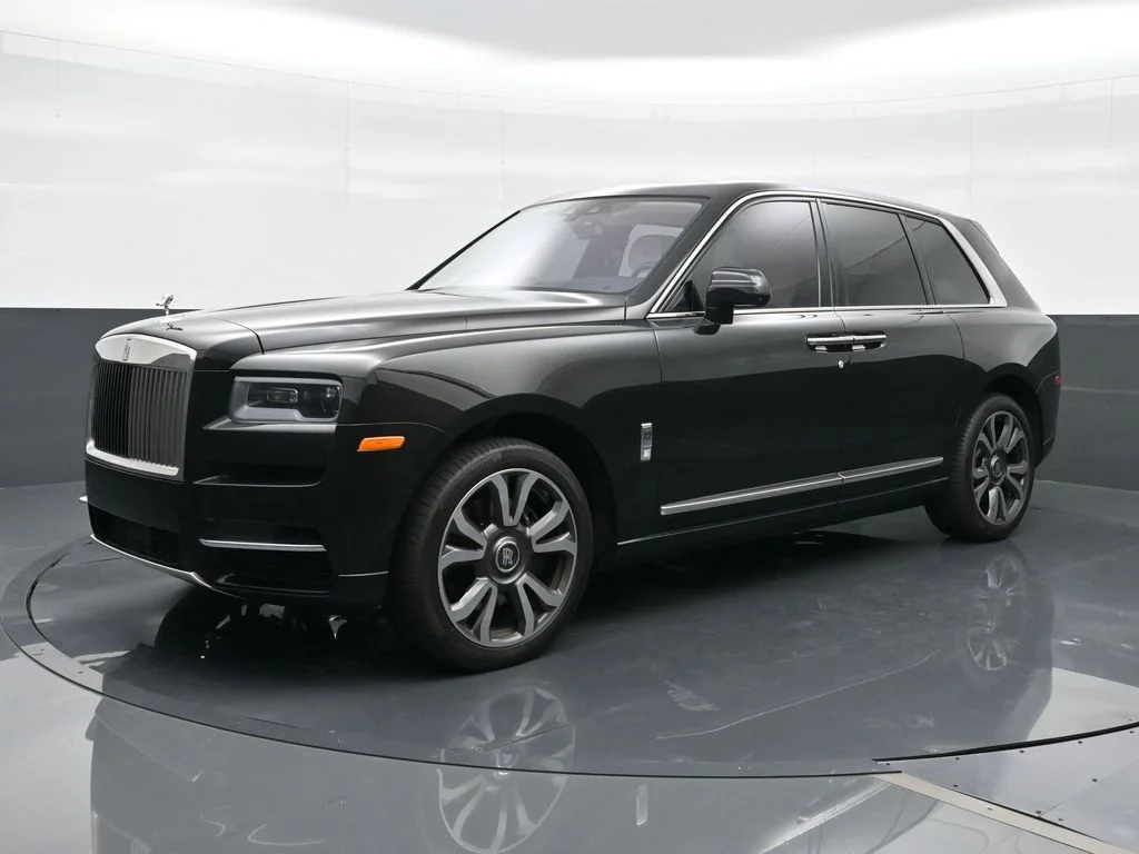 2022 Rolls-Royce Cullinan -'s photo