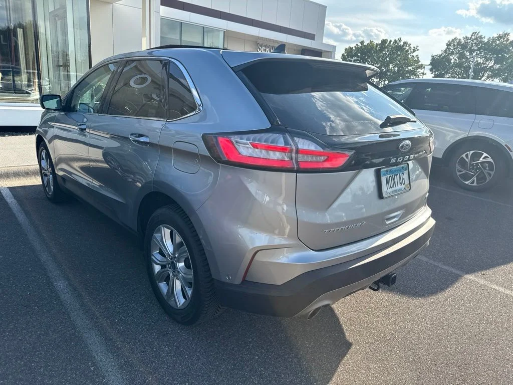 Used 2021 Silver Ford Titanium image 3