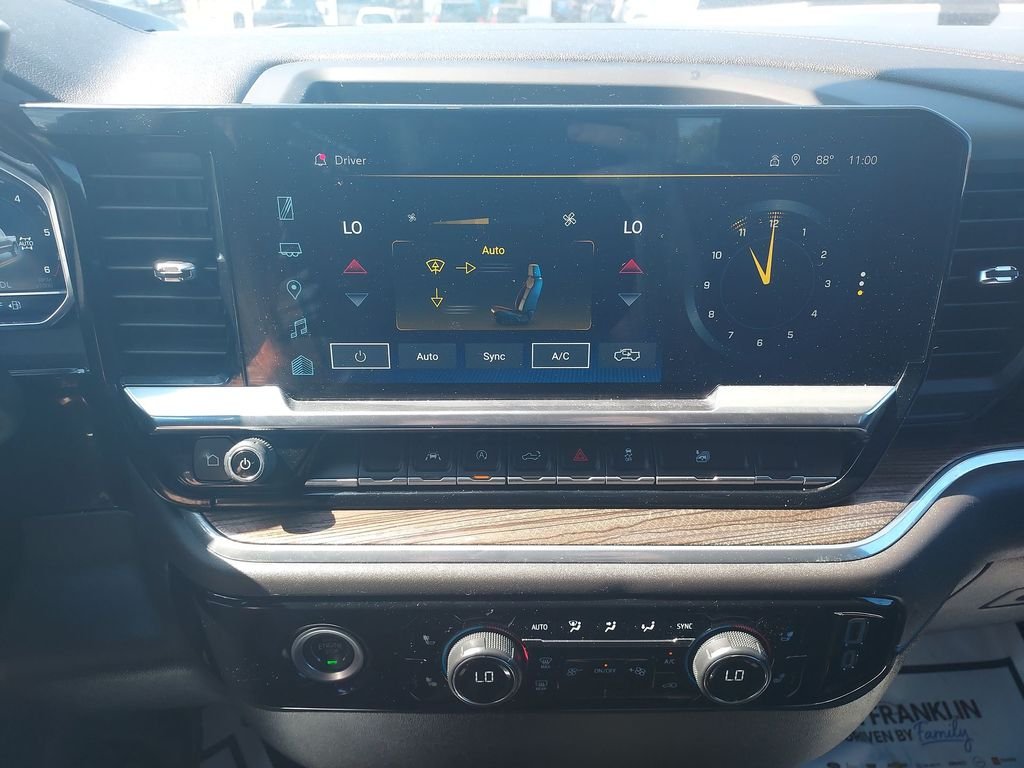 2024 Chevrolet Silverado 1500 LT - Photo 24