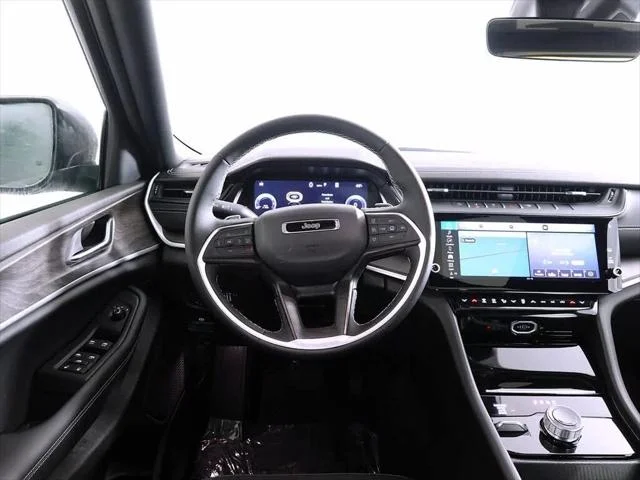 2026 Jeep Grand Cherokee Laredo - Photo 8
