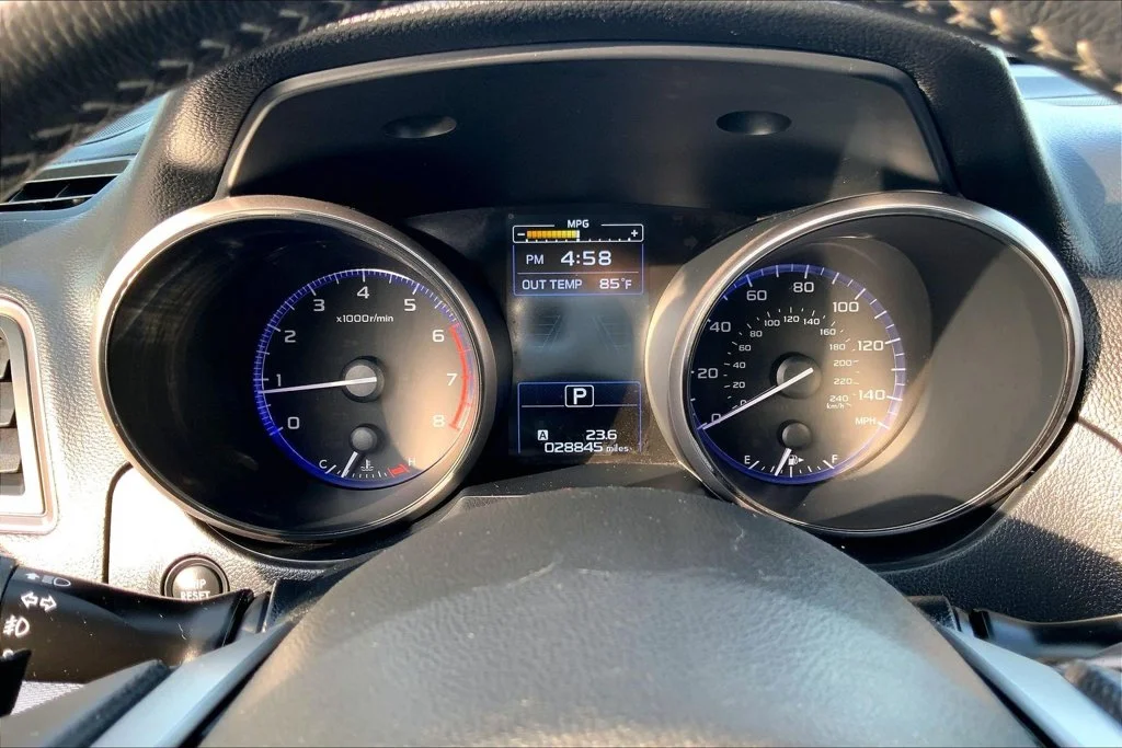 Used 2018 Gray Subaru 2.5i image 23