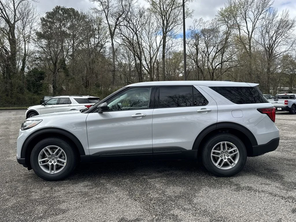 New 2026 White Ford Active image 4