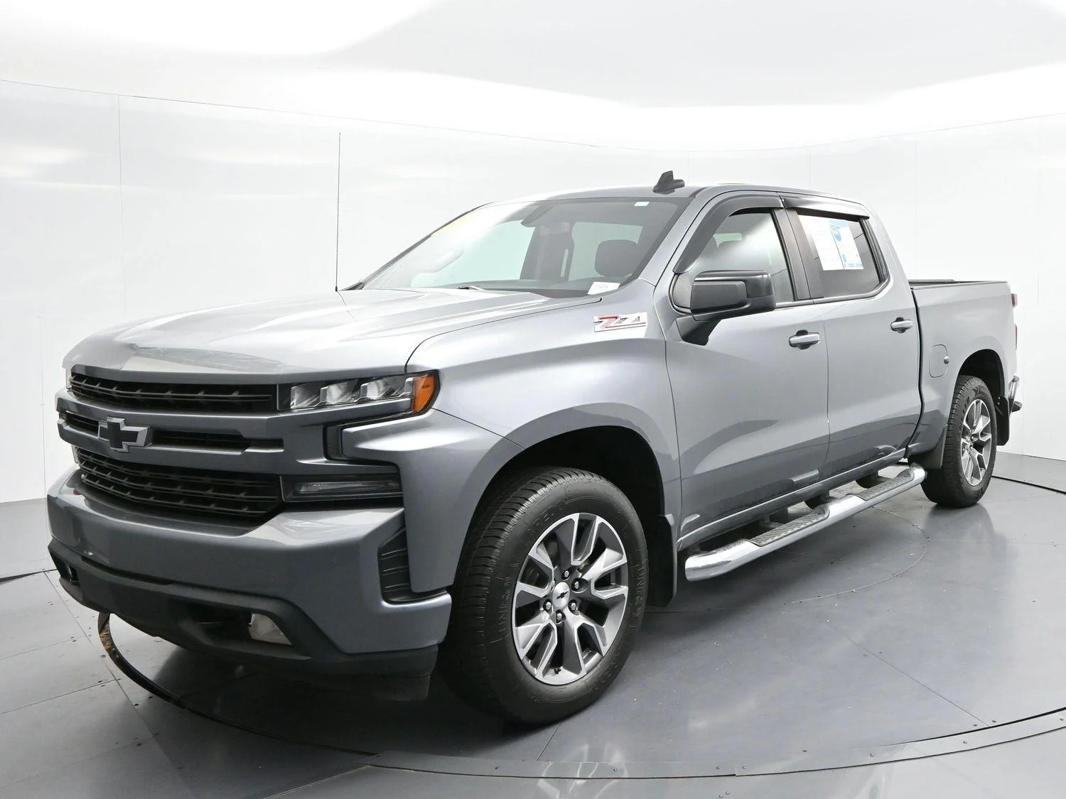 Used 2020 SATIN STEEL METALLIC Chevrolet RST image 3