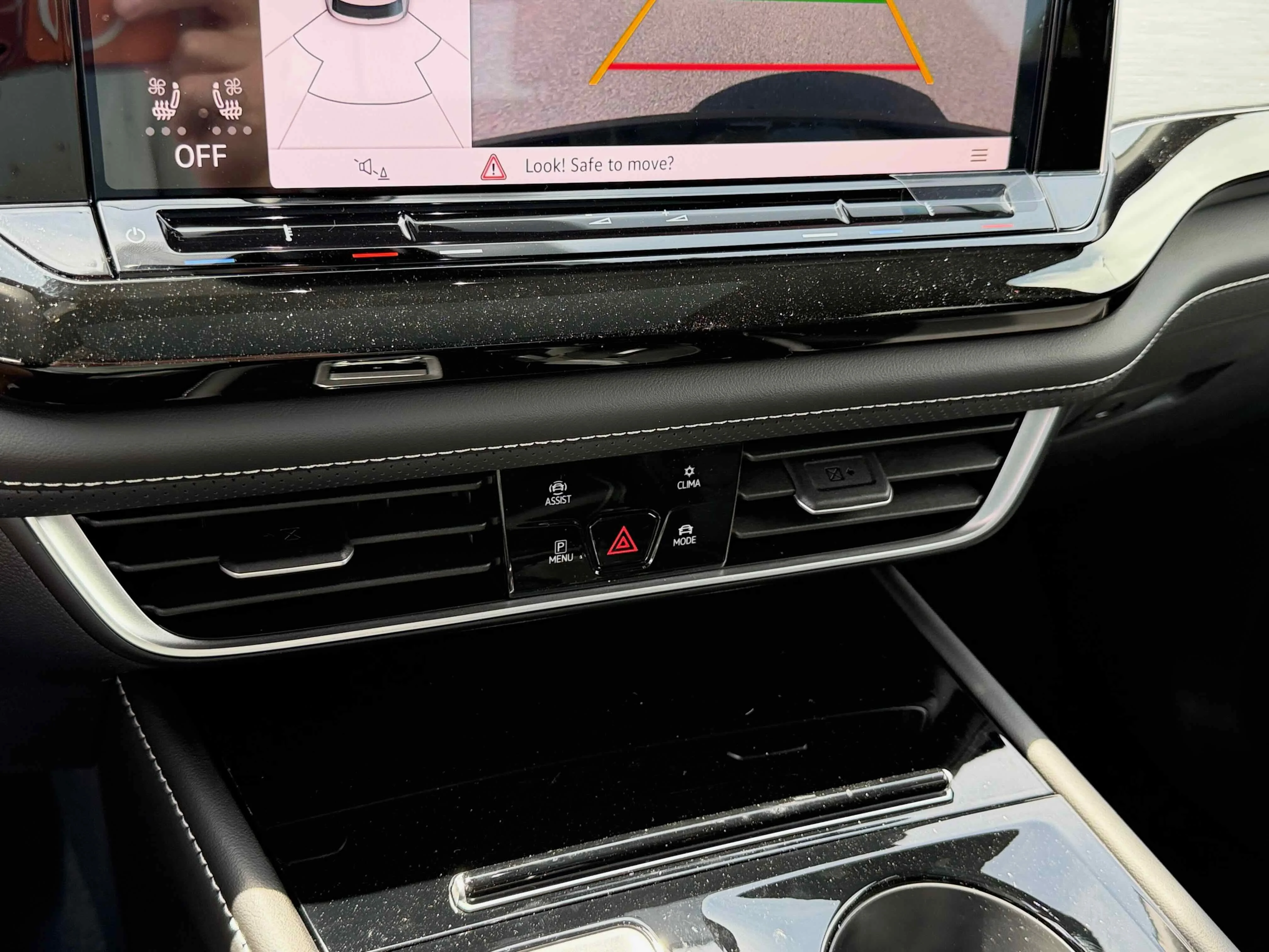 New 2026 Deep Black Volkswagen 2.0T SE w/Technology image 23