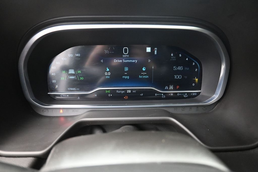 Used 2022 White Chevrolet Z71 image 4