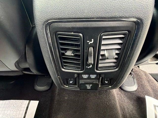 Used 2018 True Blue Pearlcoat Jeep Overland image 23