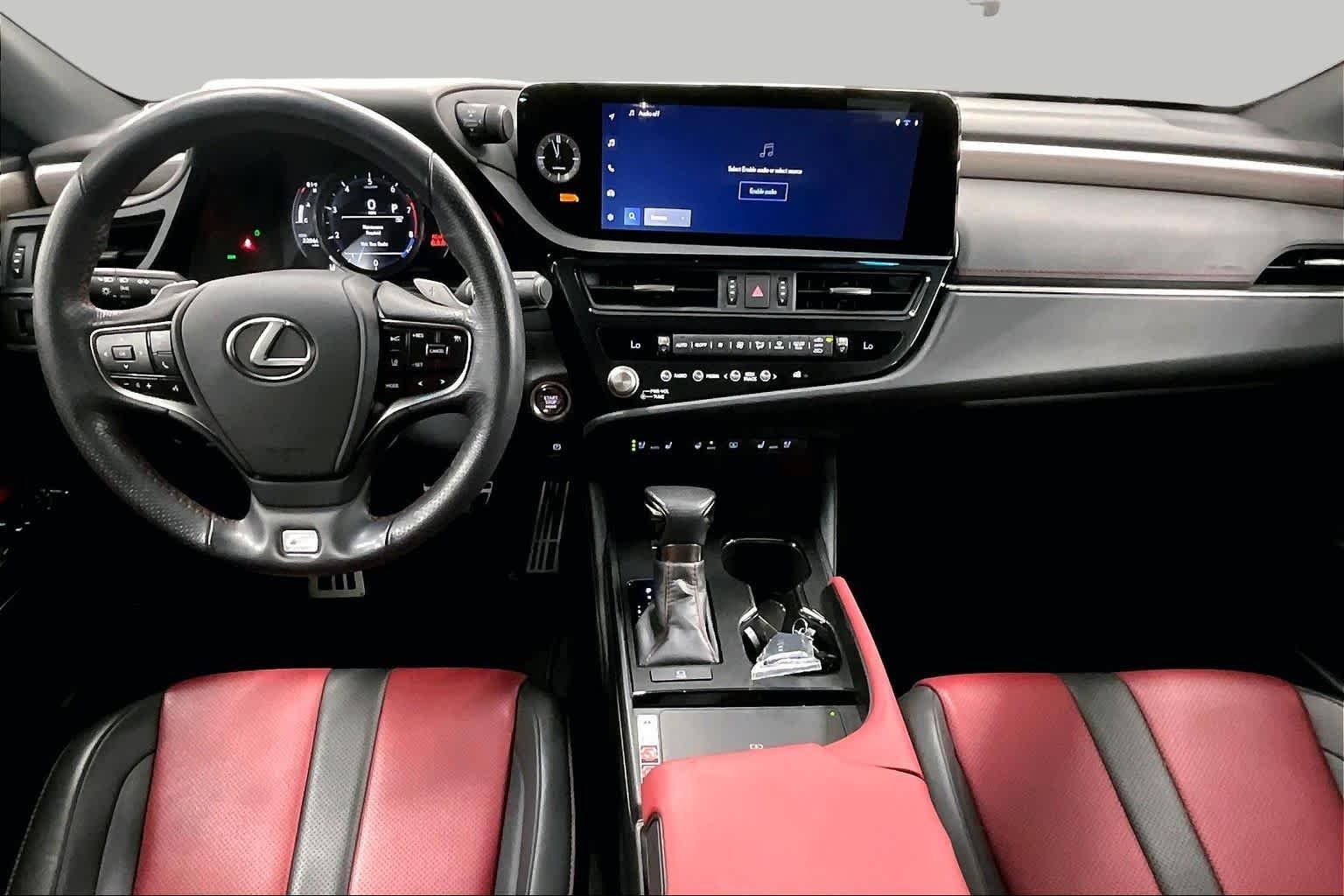 Used 2024 Ultra White Lexus F SPORT Handling image 15