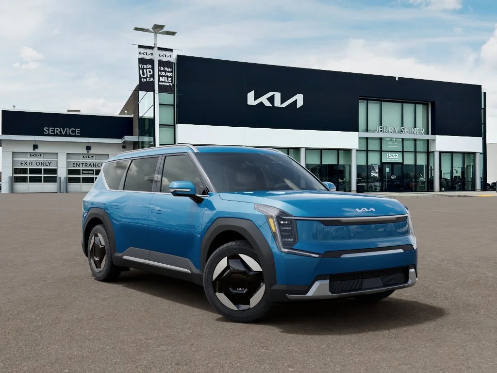 New 2026 Ocean Blue Kia Wind AWD image 8