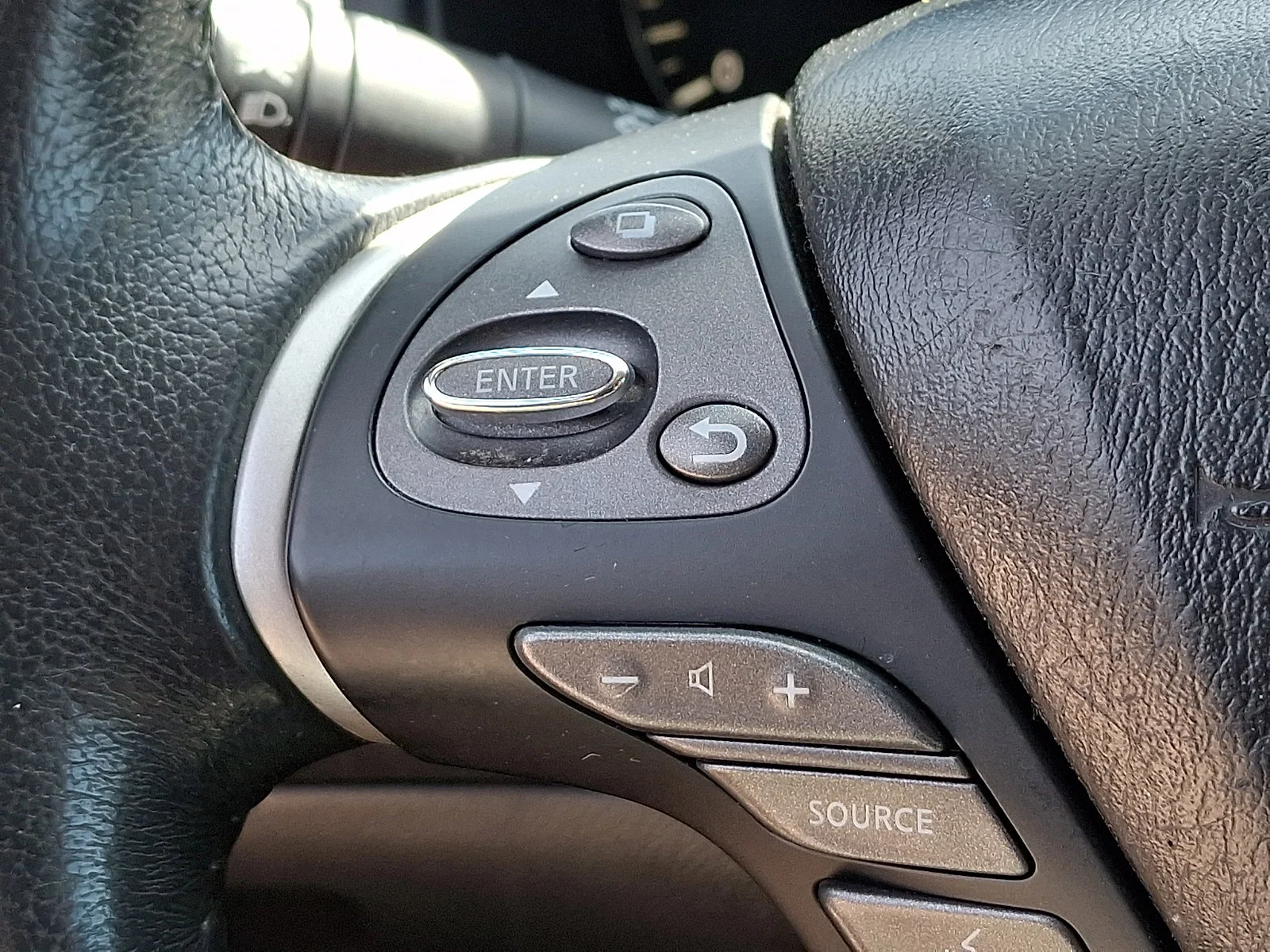 Used 2017 Blue Nissan SV image 21