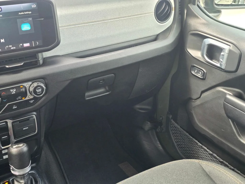 Used 2024 Green Jeep Sport S 4xe image 17