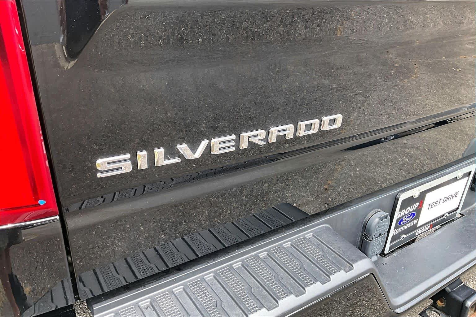 Used 2024 Black Chevrolet RST image 30