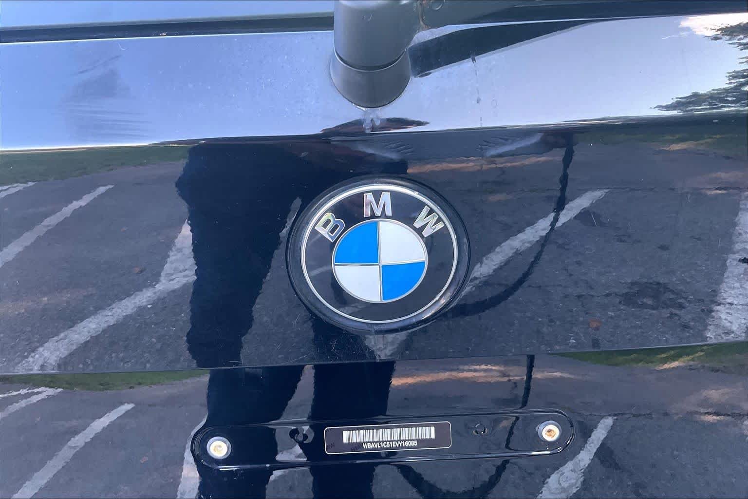 Used 2014 Black Sapphire Metallic BMW xDrive28i image 31