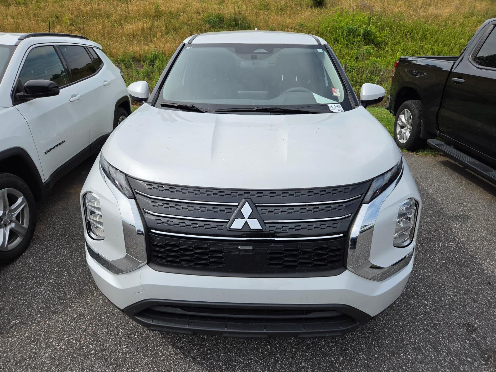 Used 2024 Silver Mitsubishi ES image 2