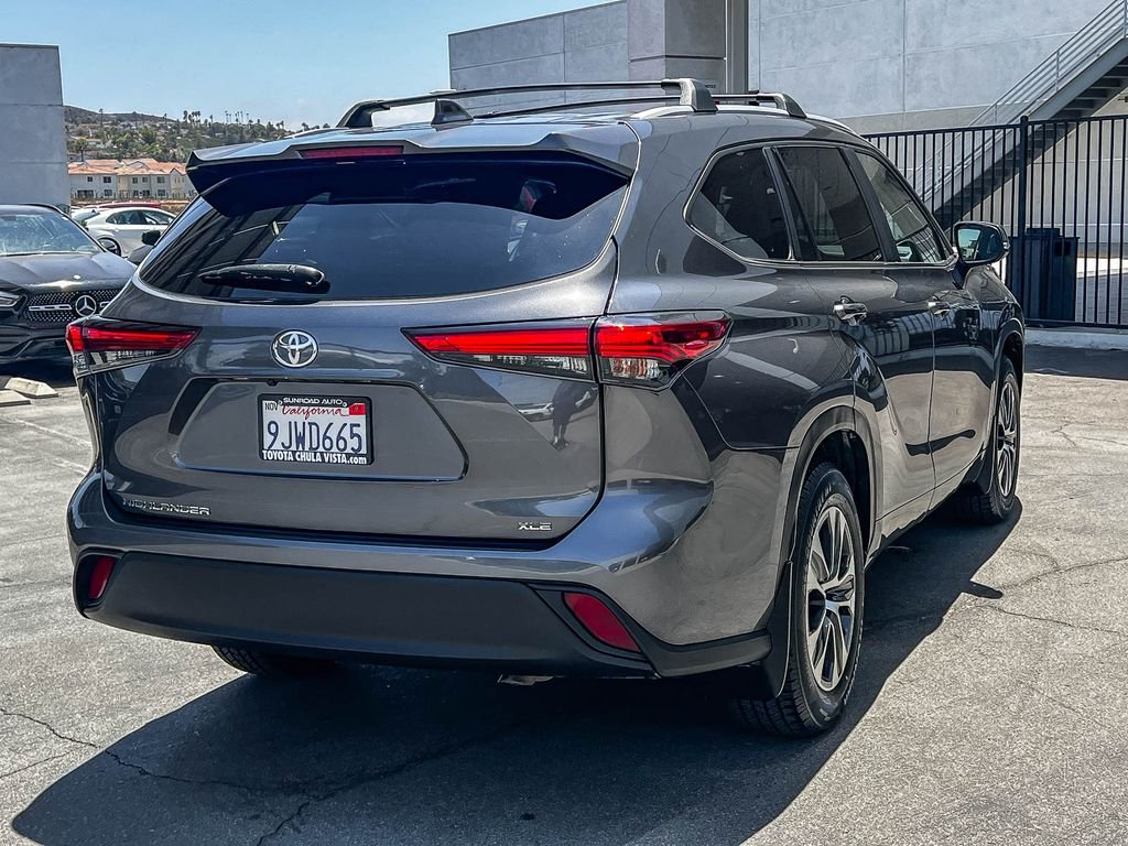 Used 2023 Gray Toyota XLE image 6