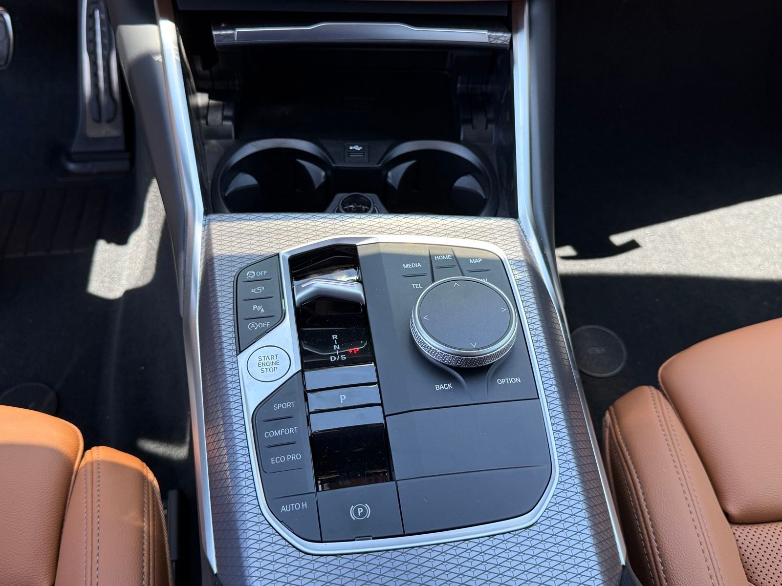New 2026 Black Sapphire Metallic BMW 330i image 23