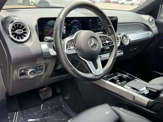 Used 2020 Gray Mercedes-Benz GLB 250 image 2