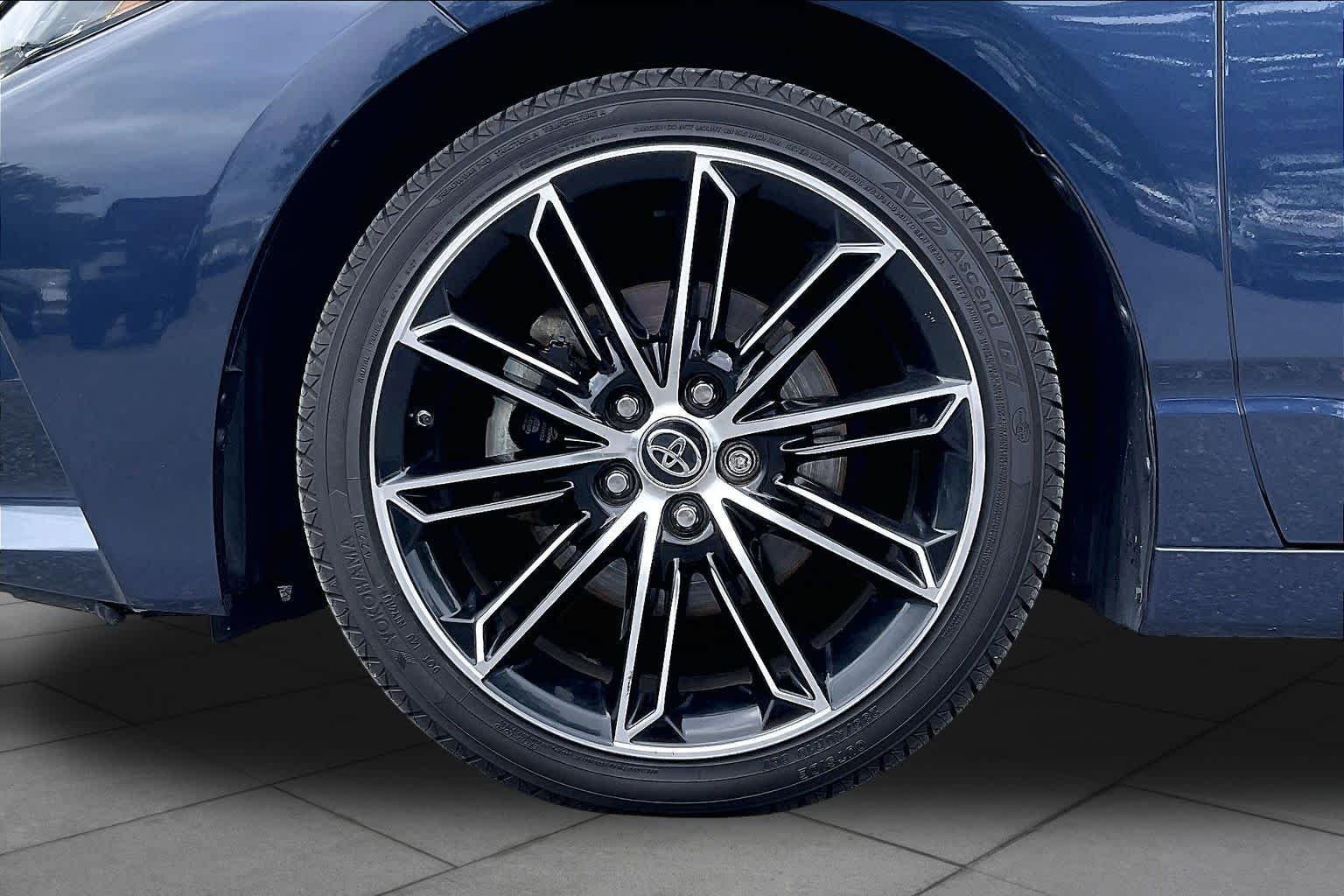 Used 2019 Parisian Night Pearl Toyota XSE image 10