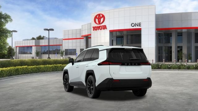New 2026 Wind Chill Pearl <sup>1</sup> Toyota  XLE Premium image 10