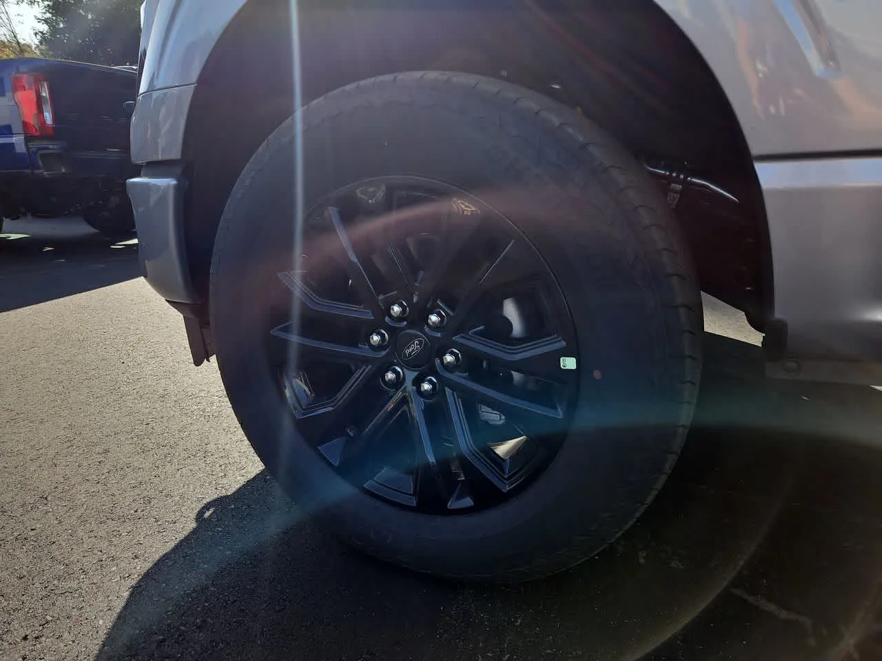 New 2026 Iconic Silver Metallic Ford XLT image 10